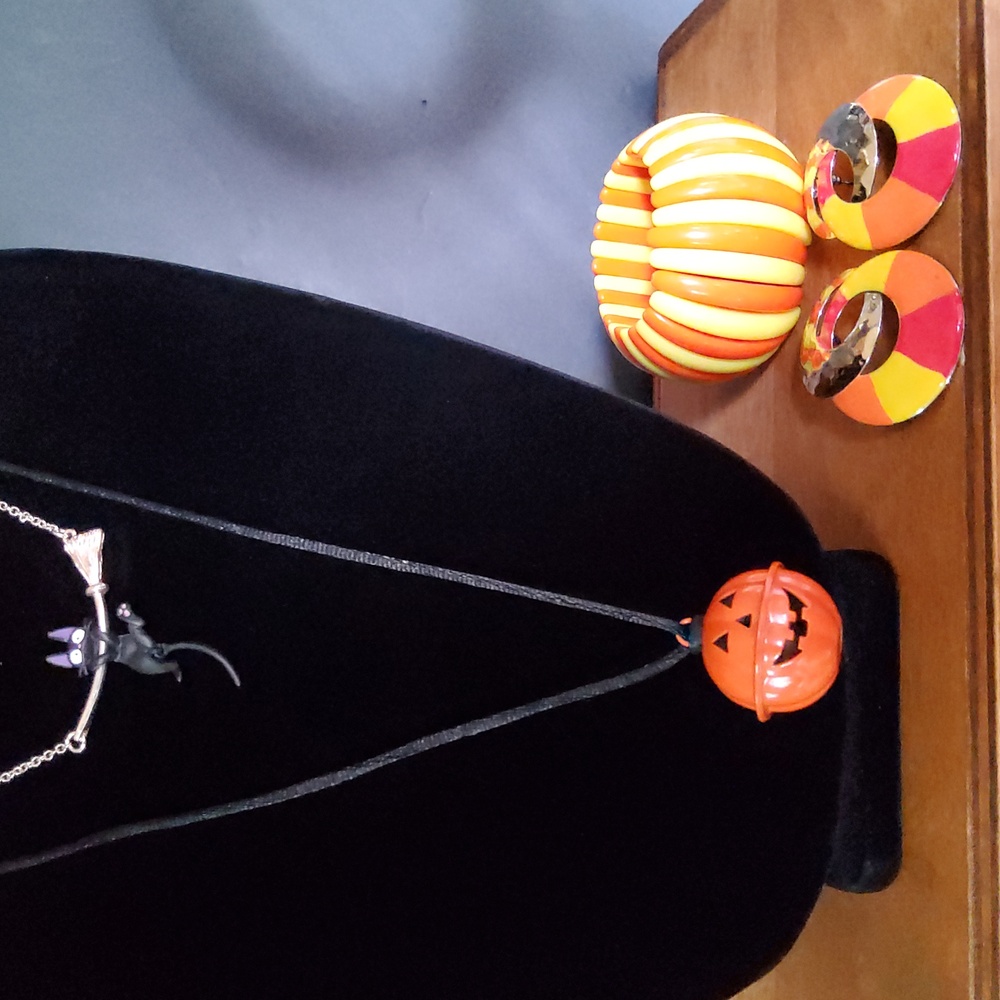 Halloween Jewery Lot.